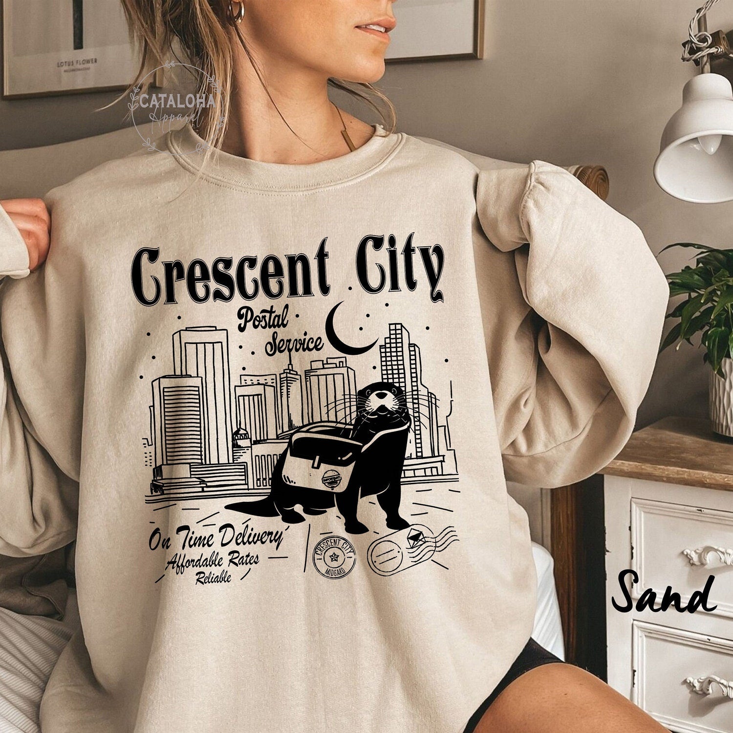 ACOTAR -  Crescent City Postal Service sweatshirt, House of Earth and Blood, Crescent city otter, Sarah J Maas, Crescent City,SJM sweatshirt,Lunathion