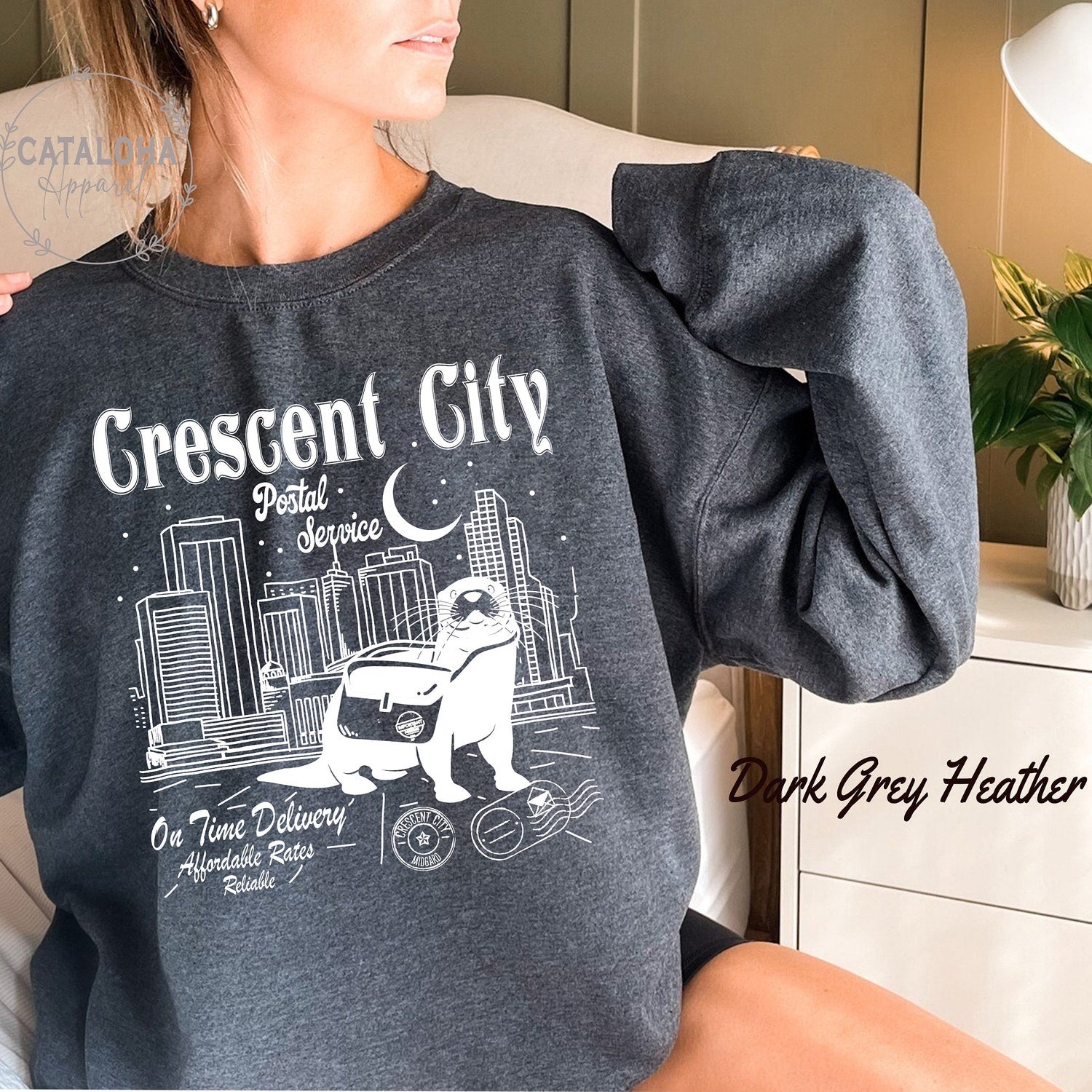 ACOTAR -  Crescent City Postal Service sweatshirt, House of Earth and Blood, Crescent city otter, Sarah J Maas, Crescent City,SJM sweatshirt,Lunathion