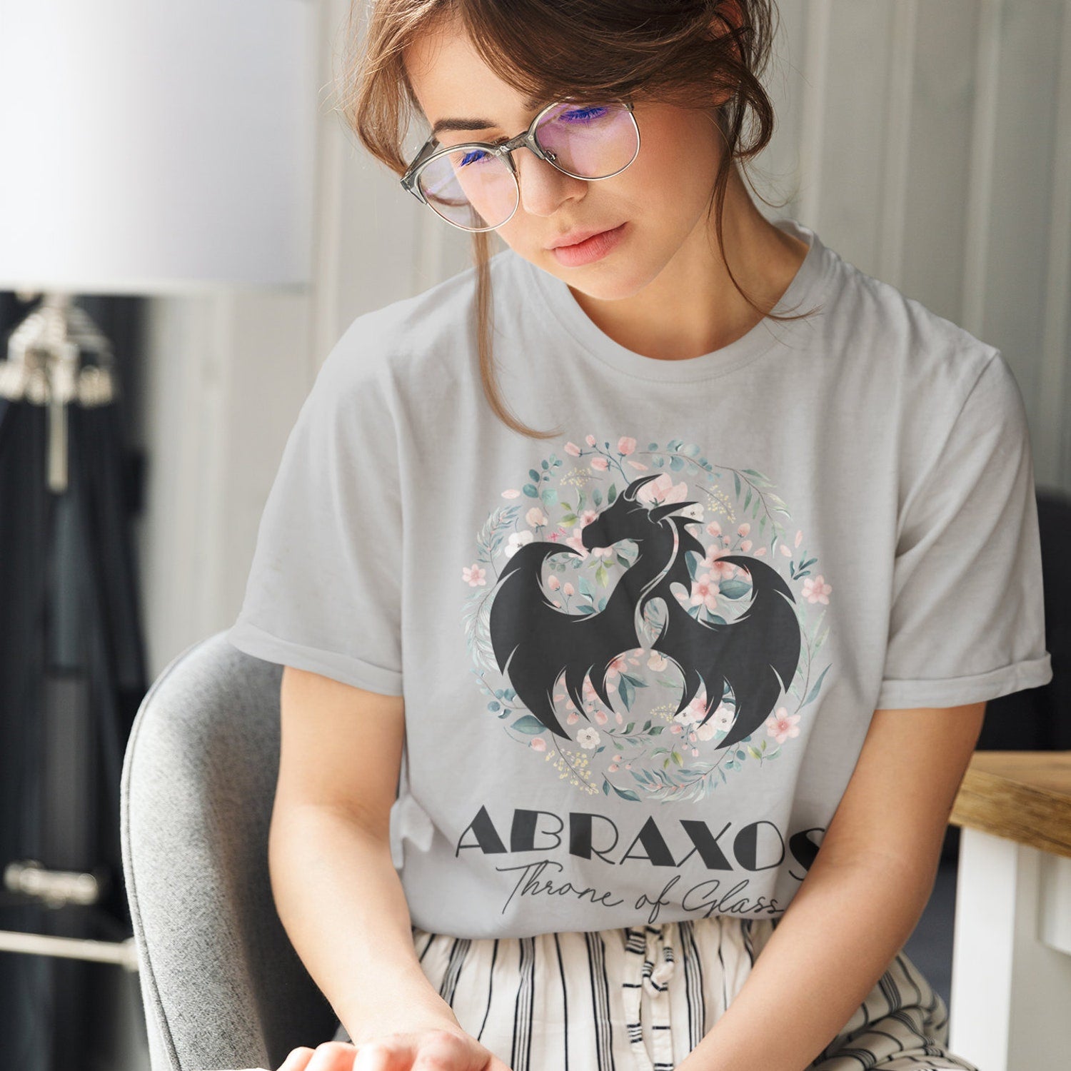 (TOG) -  Abraxos Botanical T-Shirt, The Thirteen, Throne of Glass, Manon Blackbeak Fandom, Wing Leader, SJM, Sarah J Mass, Bookish Gift