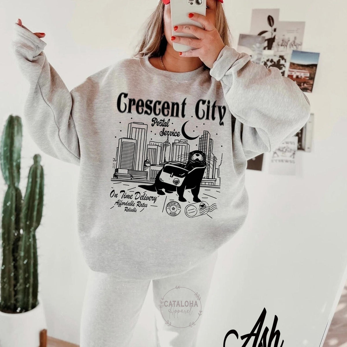 ACOTAR -  Crescent City Postal Service sweatshirt, House of Earth and Blood, Crescent city otter, Sarah J Maas, Crescent City,SJM sweatshirt,Lunathion